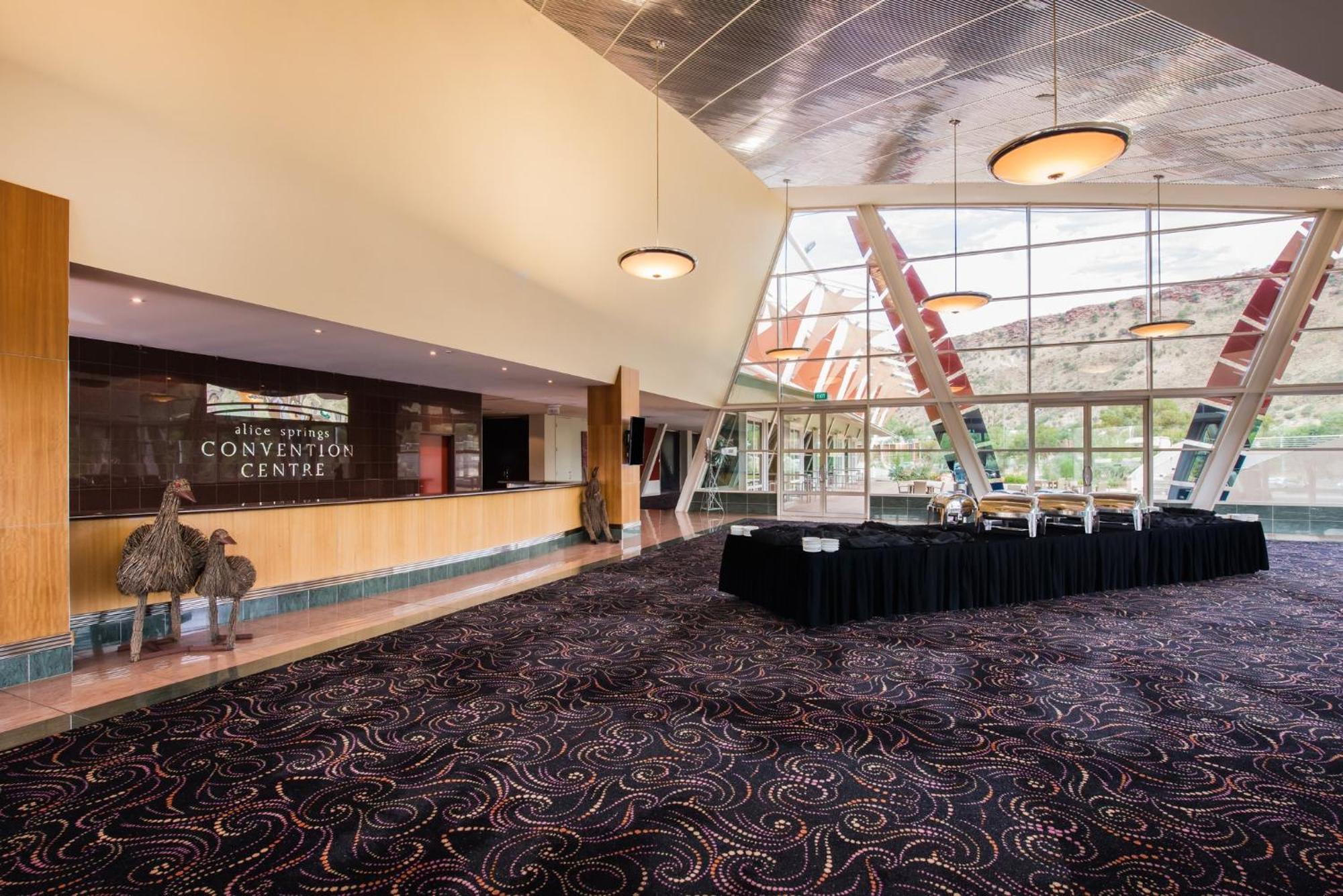 Crowne Plaza Alice Springs Lasseters By Ihg Esterno foto